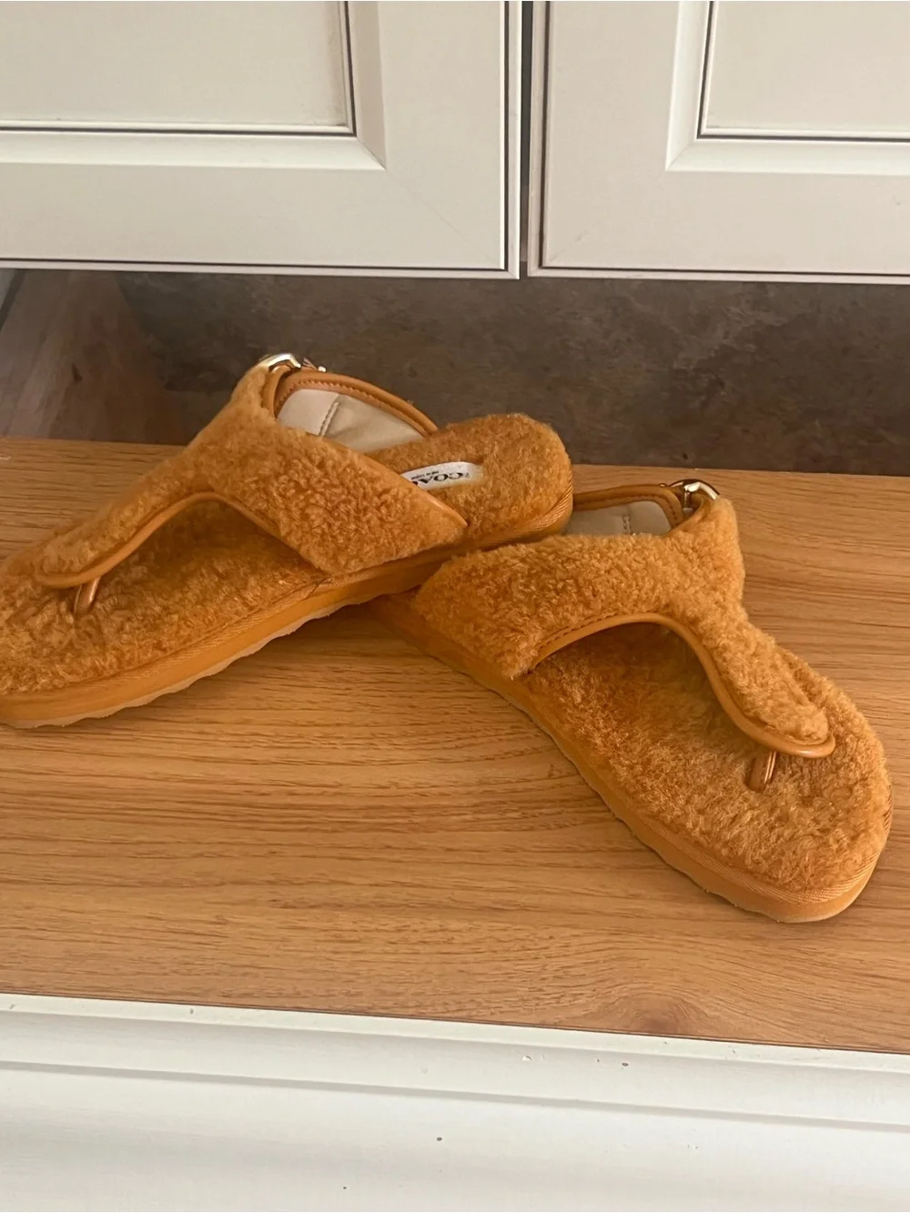 Coach Hollie Shearling flip flops